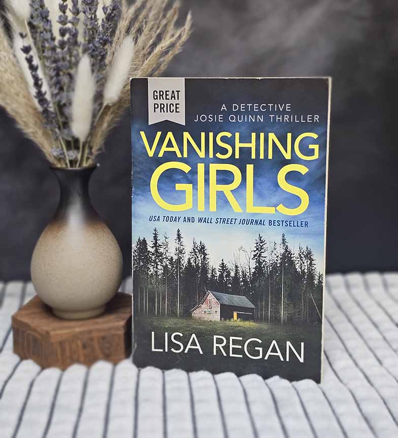 Vanishing Girls by Lisa Regan