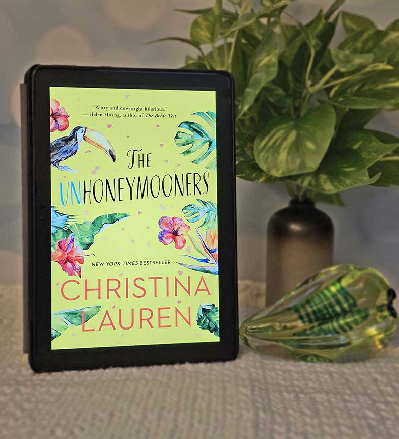 The Unhoneymooners by Christina Lauren